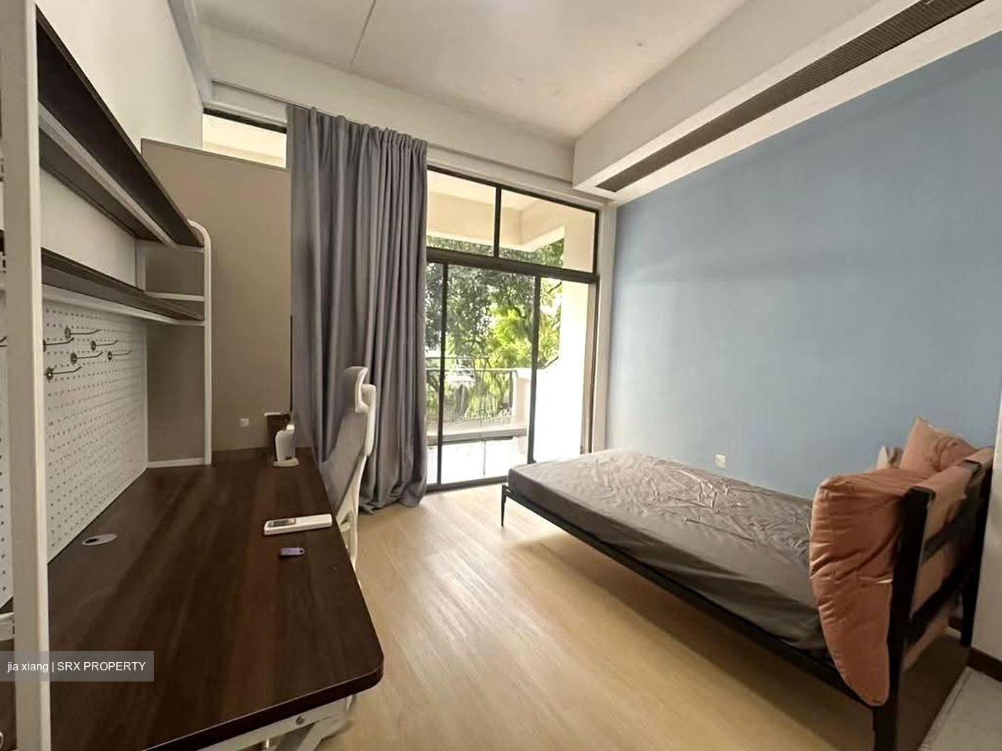 Lakepoint Condominium (D22), Condominium #626031331